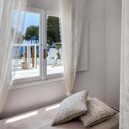 Sol Mare Salis Kamari (Santorini)